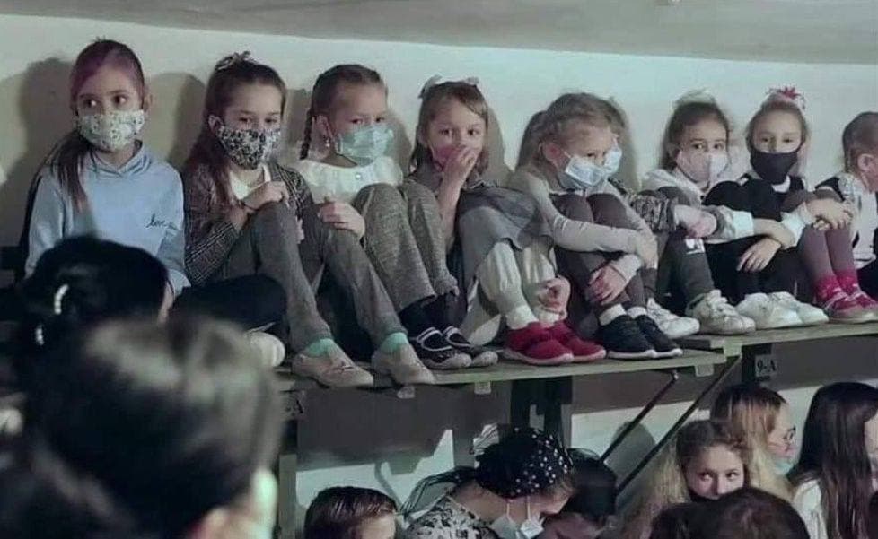 0001016-Evacuated-Kiev-children-01